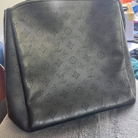 LV Babylone PM Mahina - Picture 2 of 11